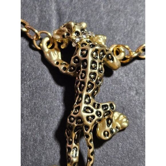 Gold tone cat earring and necklace set - Picture 8 of 16